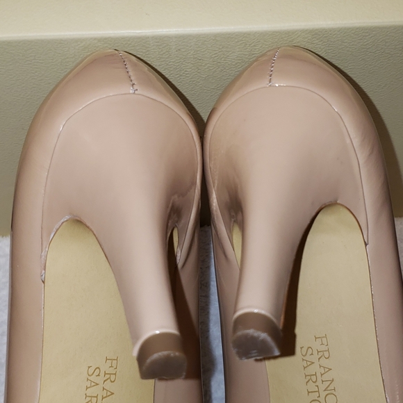 Franco Sarto patent leather, nude, pointed toe, 7M - Picture 5 of 12